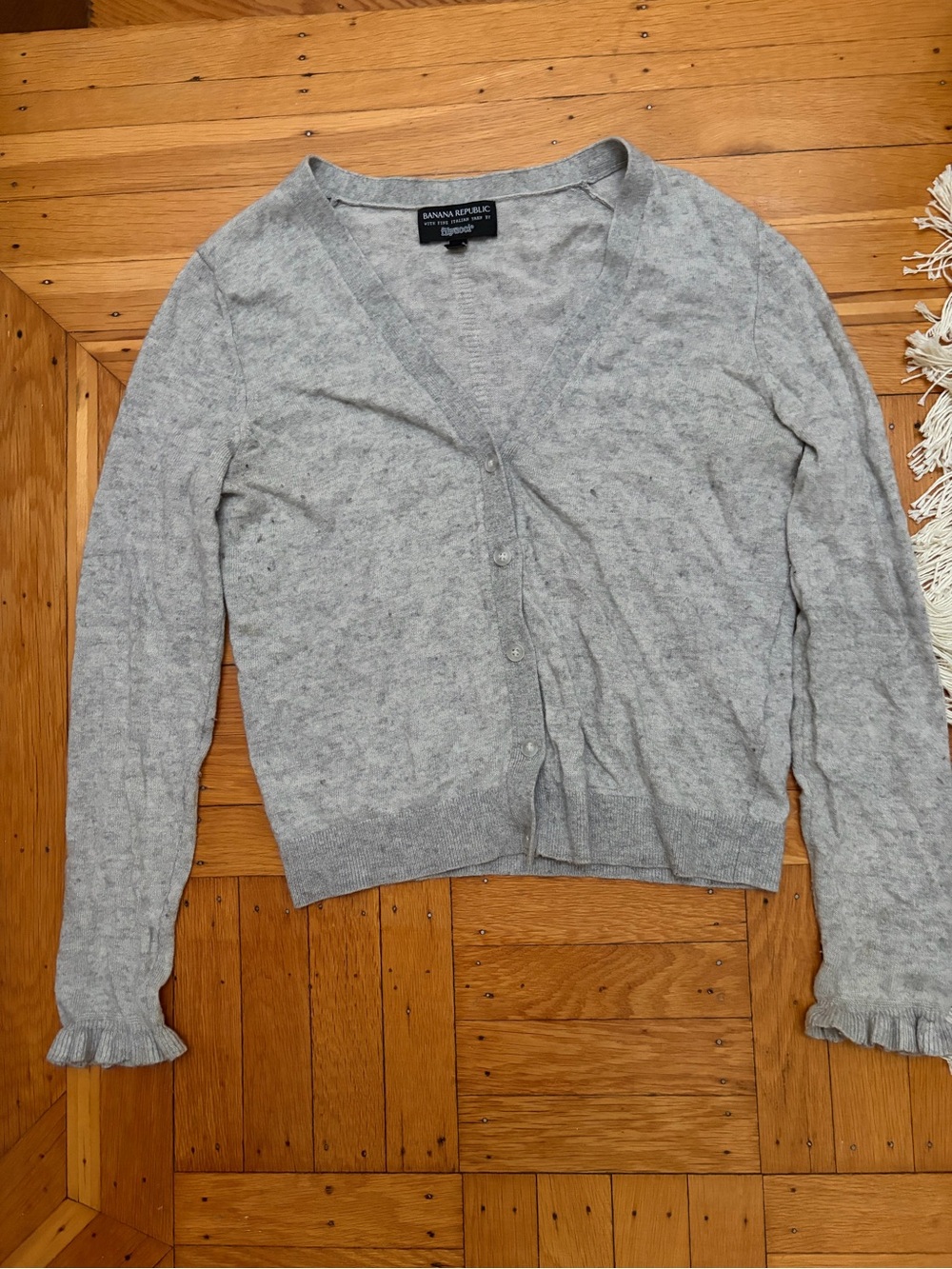 Banana Republic flipucci Light Gray V-Neck Button Cardigan Sweater